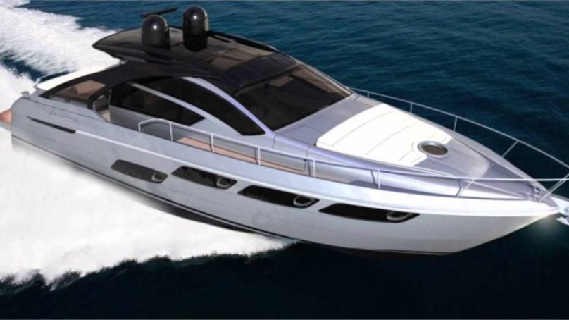 Яхта Першинг 90