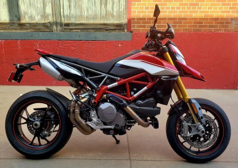 Ducati Hypermotard 2021