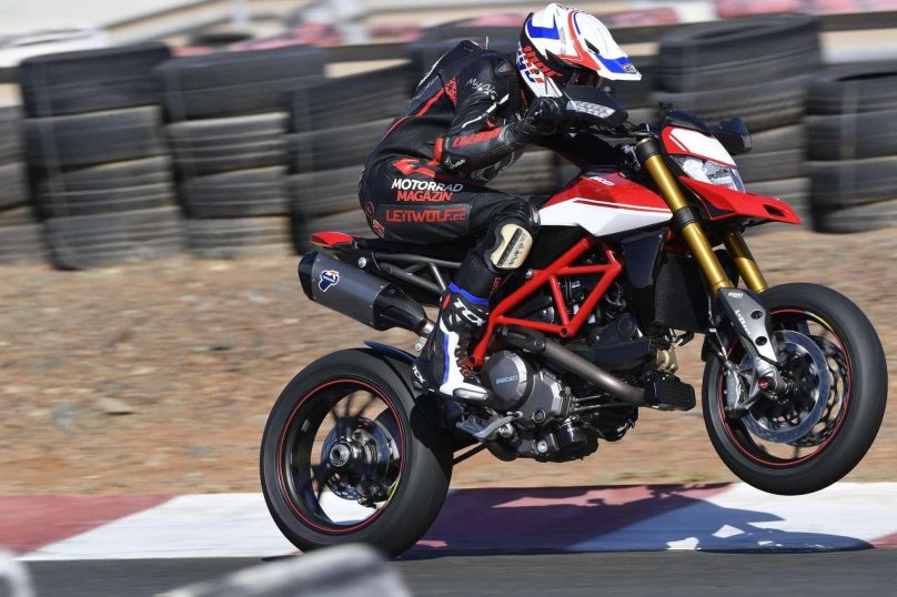 Ducati Hypermotard 821 SP SC