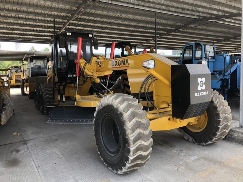 Грейдер XGMA xg31651-1