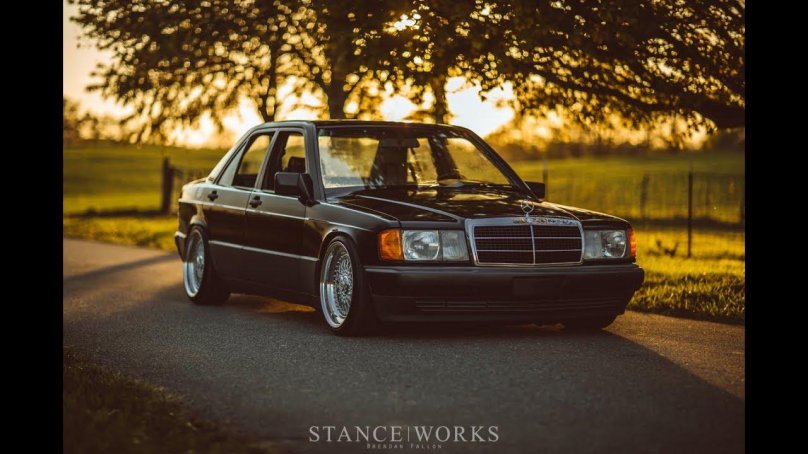 Mercedes 190 stance