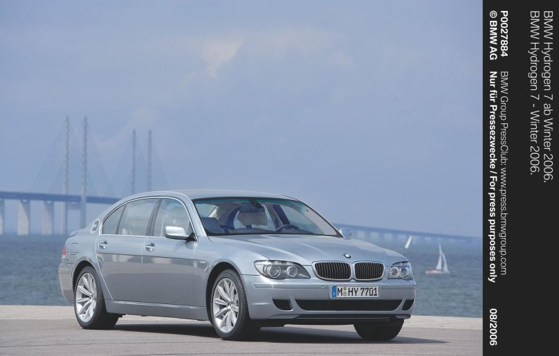 BMW 7 e68