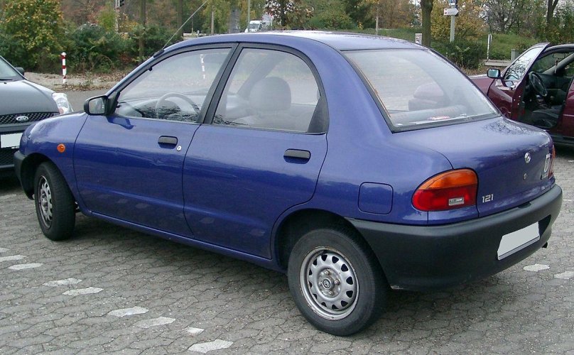 Mazda 121