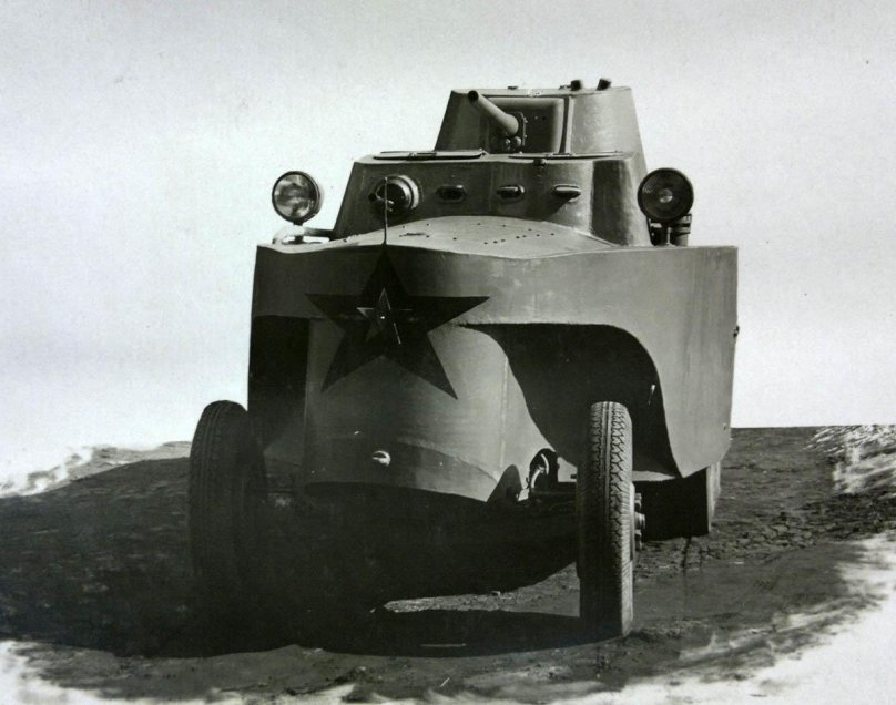 БАД-2 бронеавтомобиль