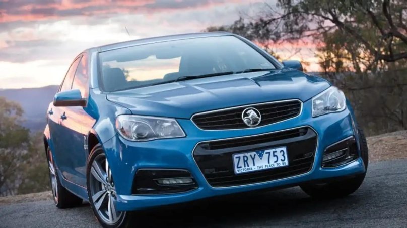 Машина Холден Коммодоре