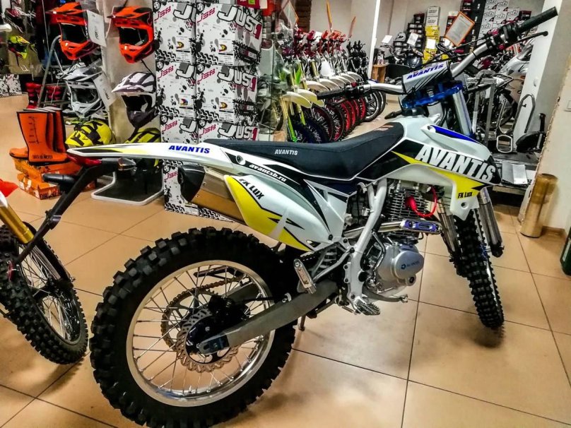 Мотоцикл Avantis FX 250