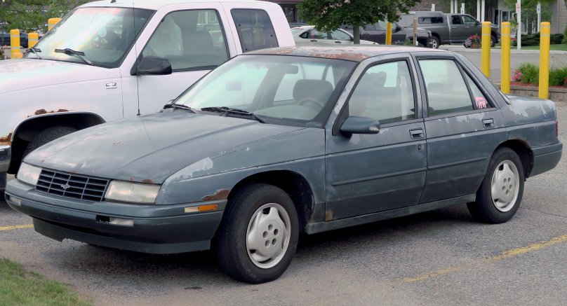 Chevrolet Corsica, 1990