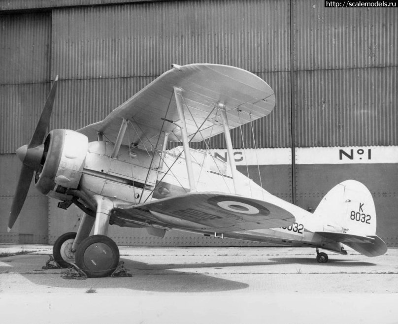 Истребитель Гладиатор