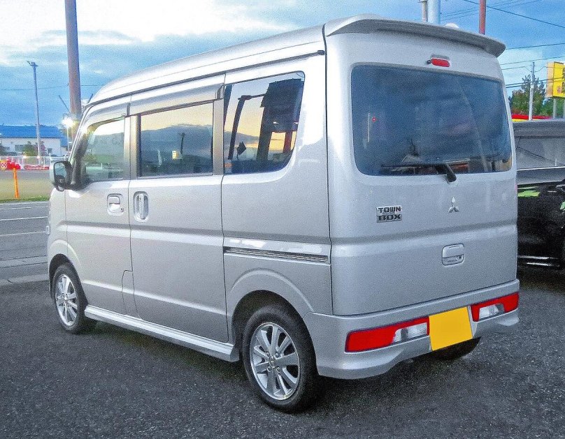 Митсубиси Таун бокс