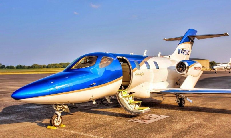 Самолет Honda ha-420 HONDAJET