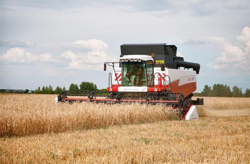 Зерноуборочный комбайн Acros 585