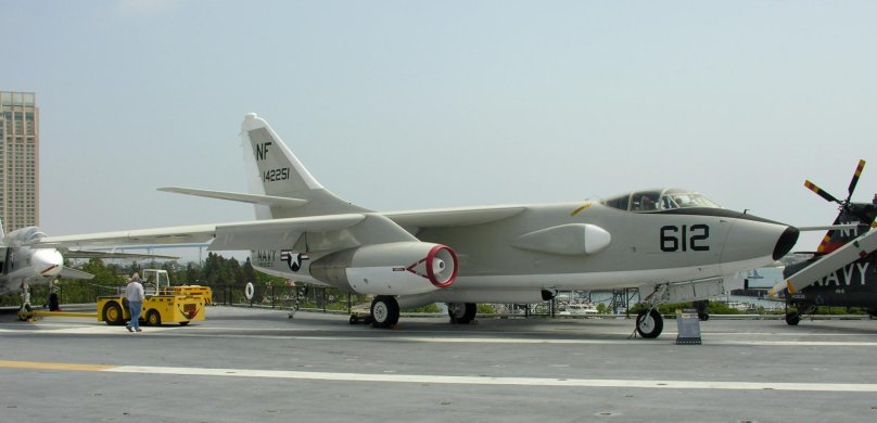 Eka-3b Skywarrior