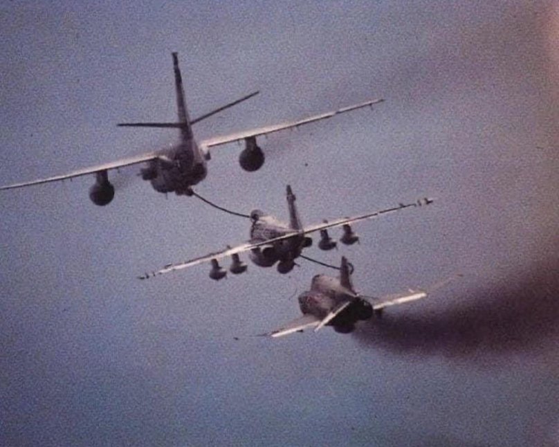 Фантом самолет дозаправка