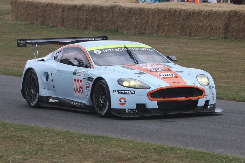 Aston Martin dbr9