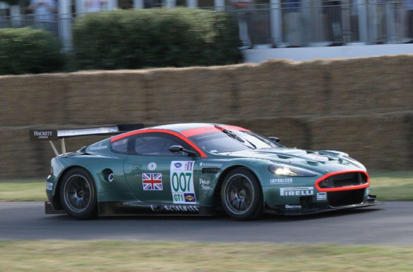 Aston Martin dbr9