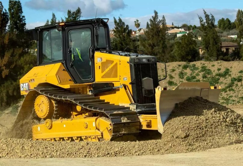 Катерпиллер бульдозер
