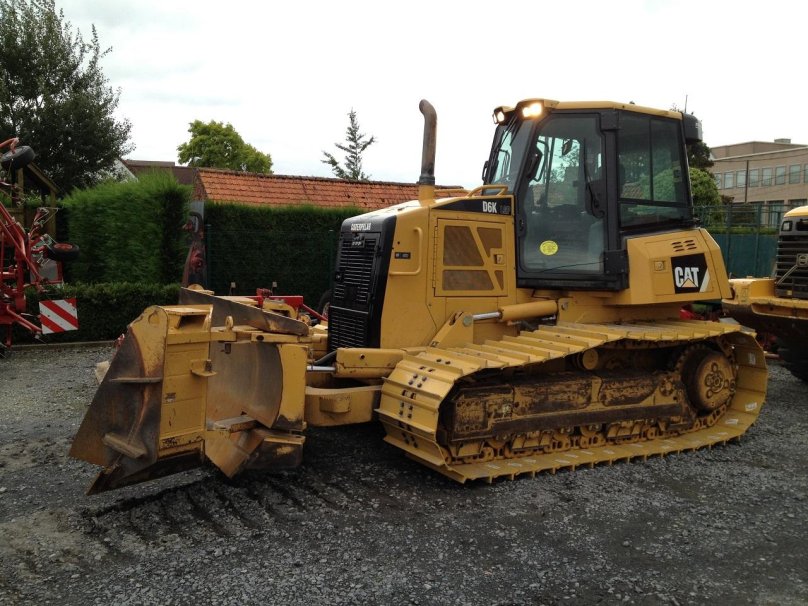 Катерпиллер д4 бульдозер