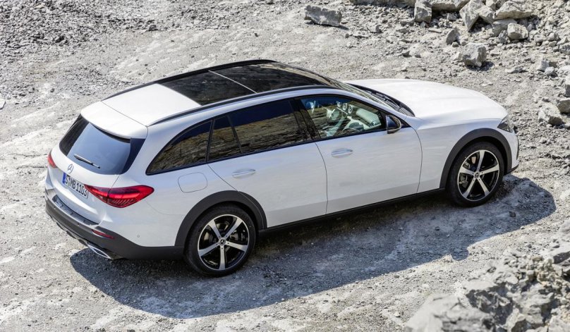 Мерседес универсал 2022