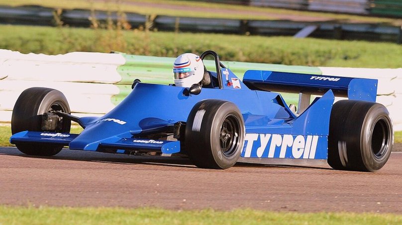 Tyrrell 009