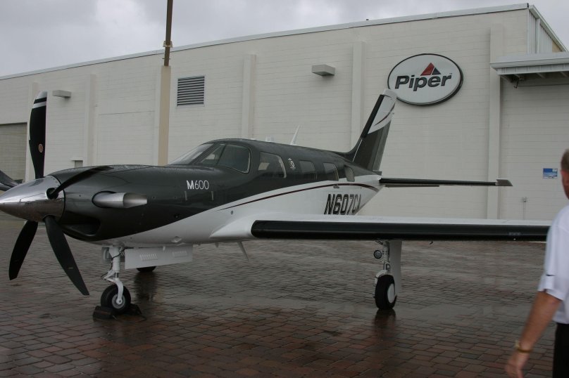 Самолет Пайпер m600 SLS