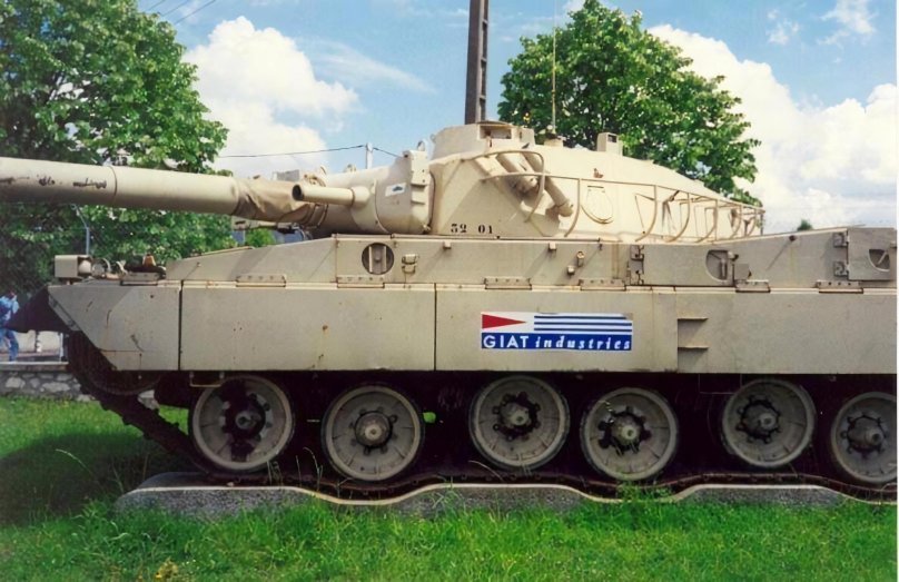 Танк AMX-56 Leclerc