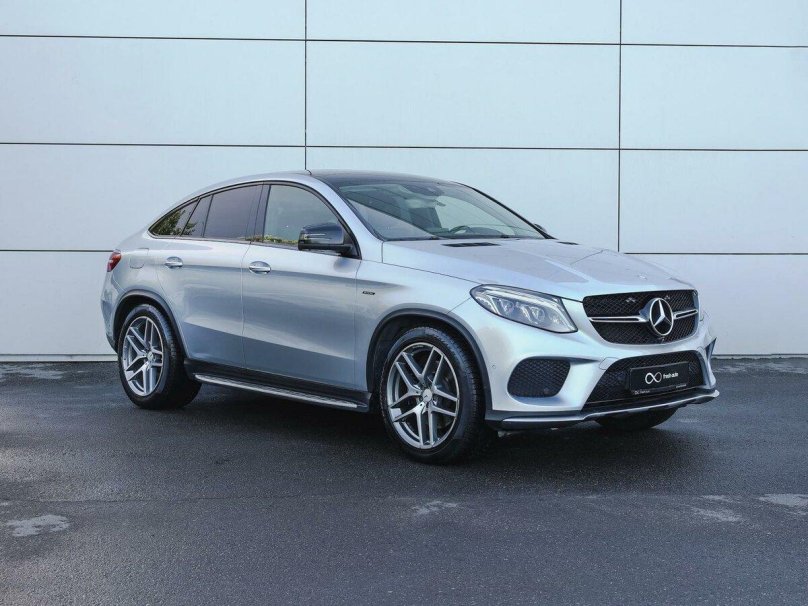 Мерседес Бенц GLE 2022