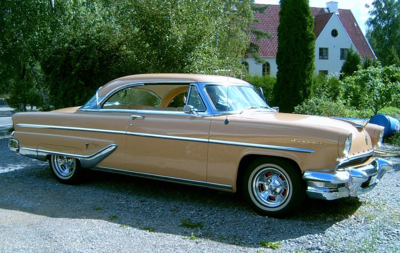 1955 Lincoln Capri
