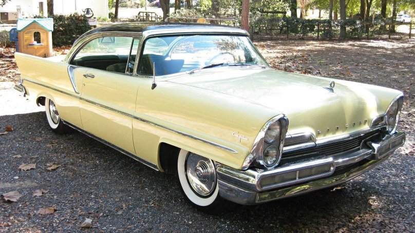 Lincoln Capri Coupe 1957