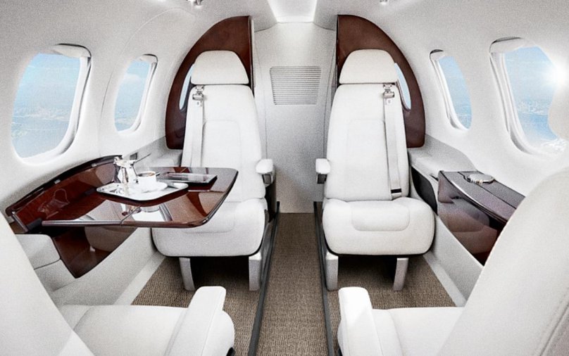 Джет Embraer Phenom 100