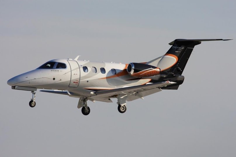 Самолёт Embraer Phenom 100