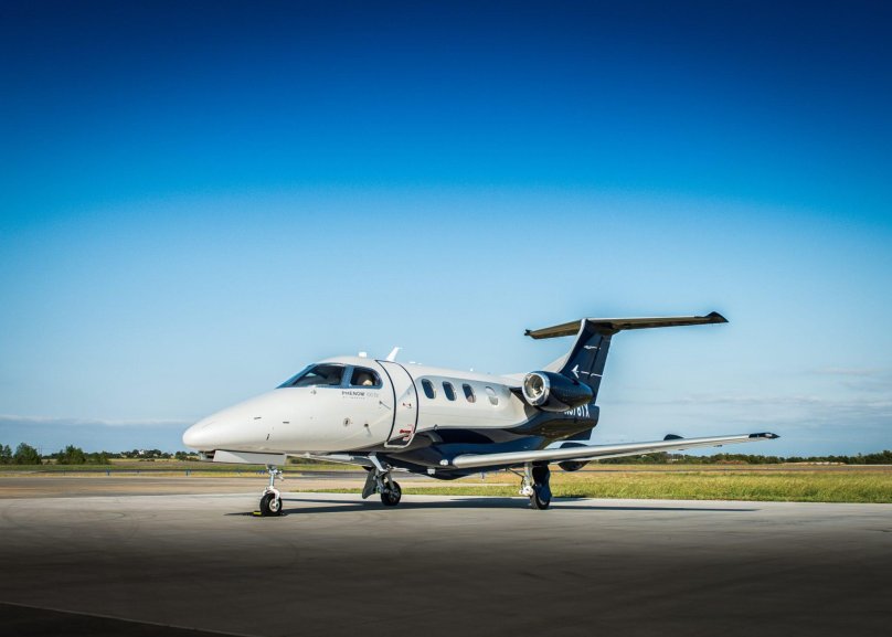Самолёт Embraer Phenom 100