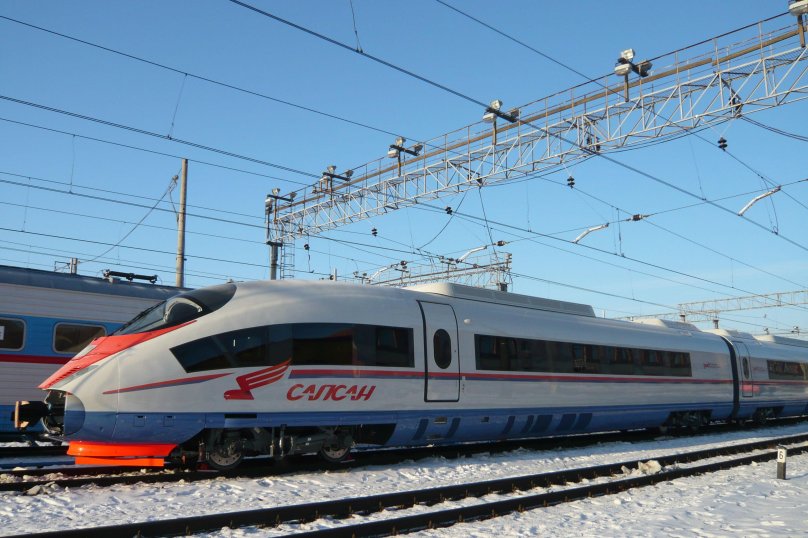 Локомотив поезд Сапсан