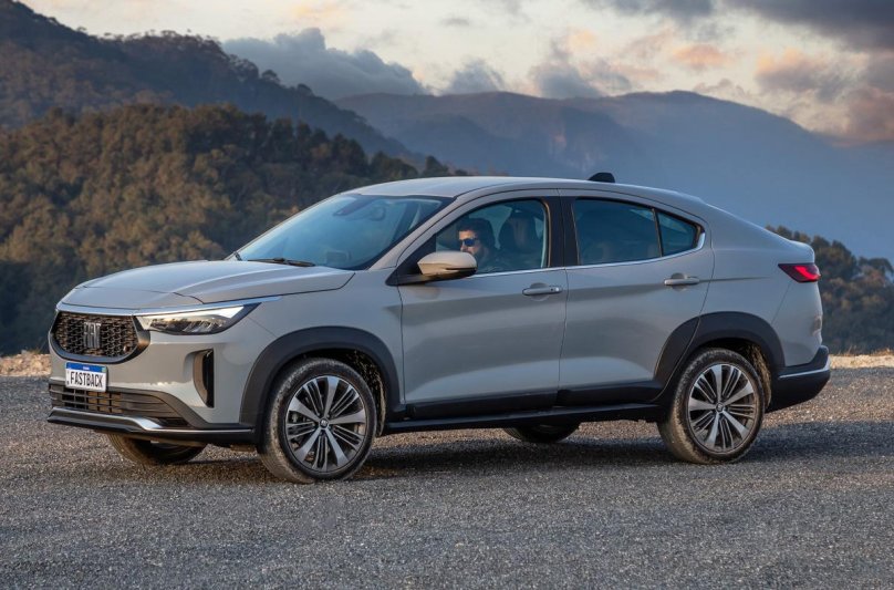 Фиат Фастбэк