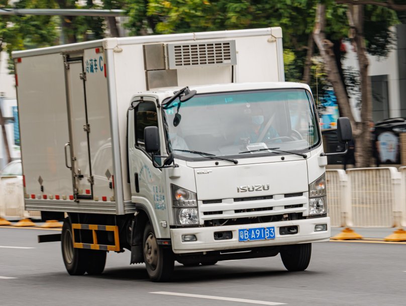 Isuzu Elf (n-Series)