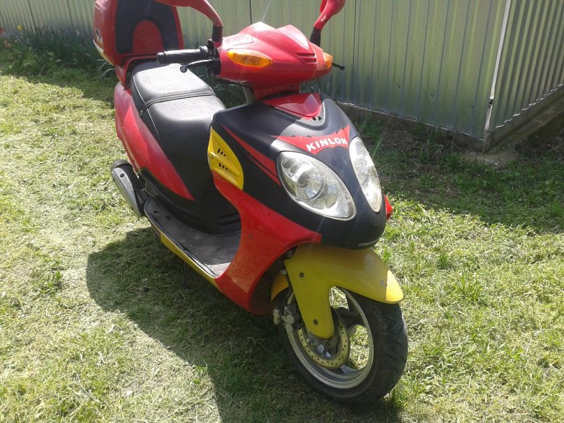 Скутер Кинлон 125 кубов