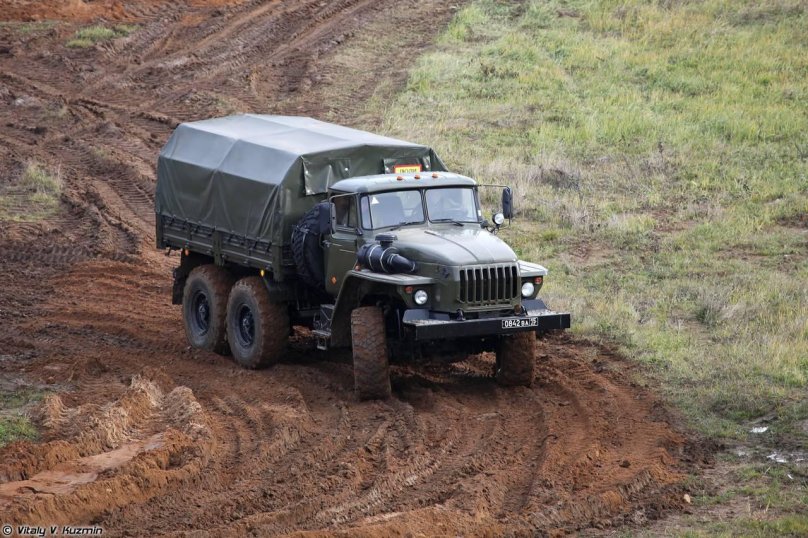 Урал 4320 длиннобазовый