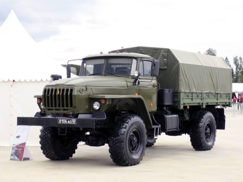 Урал-4320 грузовой военный