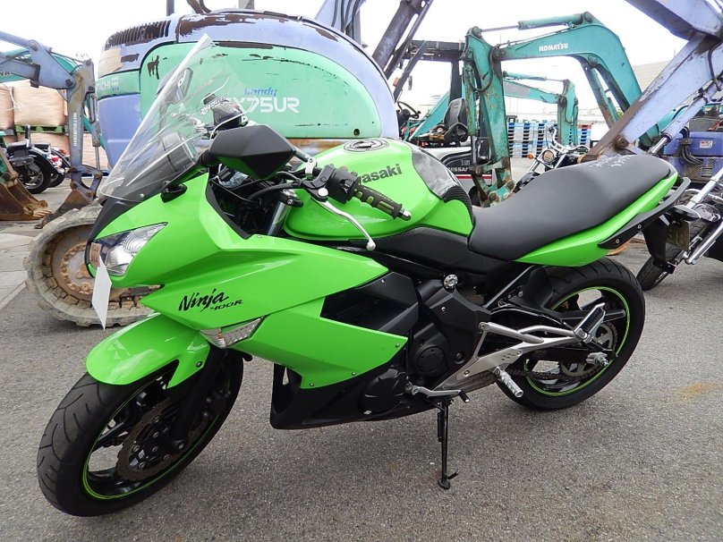 Мотоцикл Kawasaki Ninja 400 r