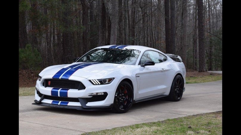 Форд Мустанг Shelby gt350