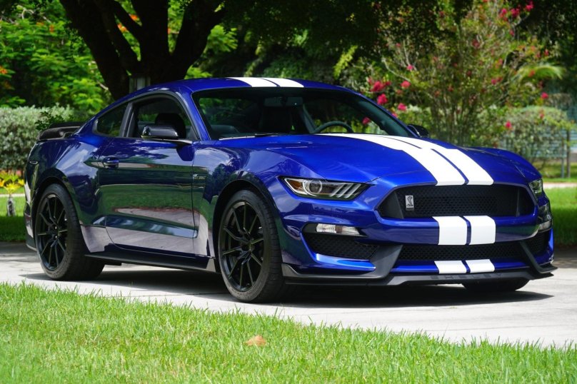 Форд Мустанг 2022