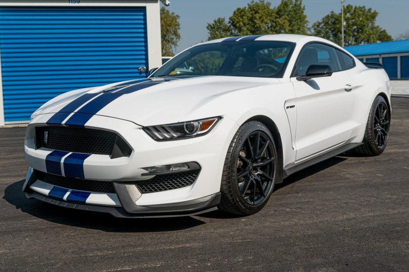 Форд Мустанг Шелби gt 350