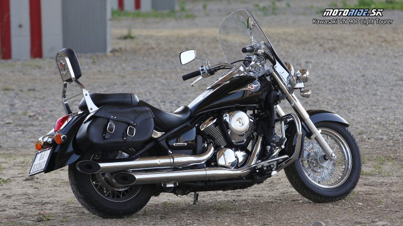 Kawasaki Vulcan vn900 Light Tourer