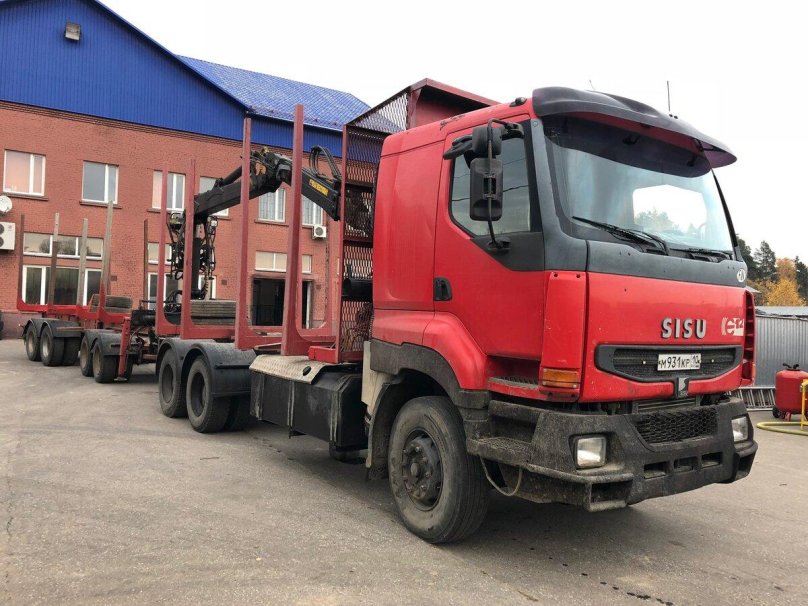 Sisu лесовоз 6x4