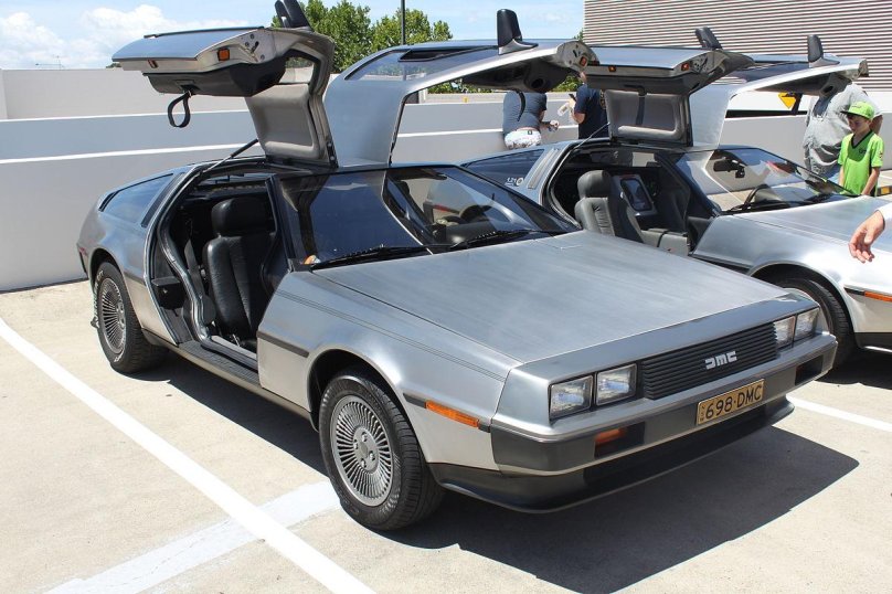 DMC DELOREAN