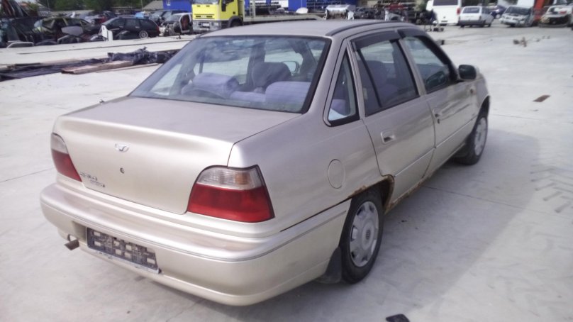 Daewoo cielo и Daewoo Nexia