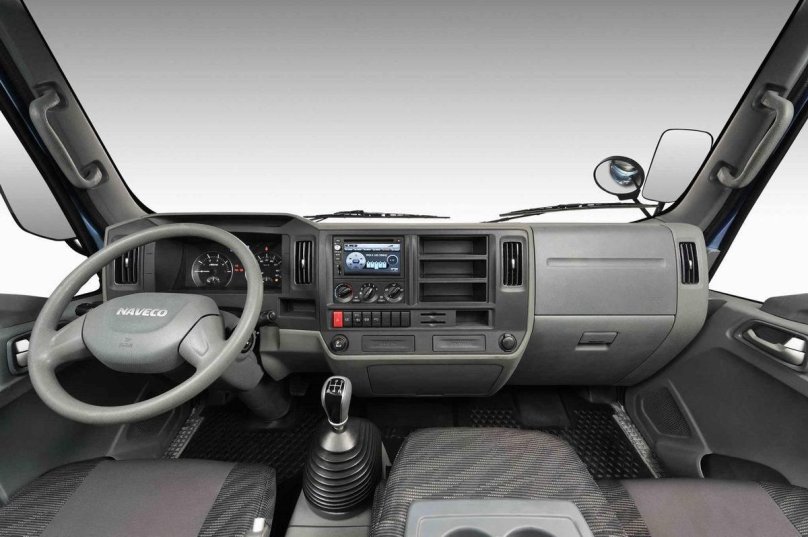 Naveco c300 в кабине