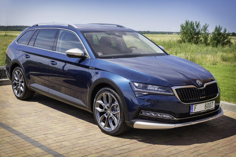 Шкода Суперб Скаут