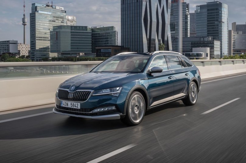 Шкода Суперб Скаут