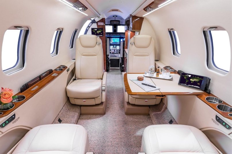 Learjet 45 inside
