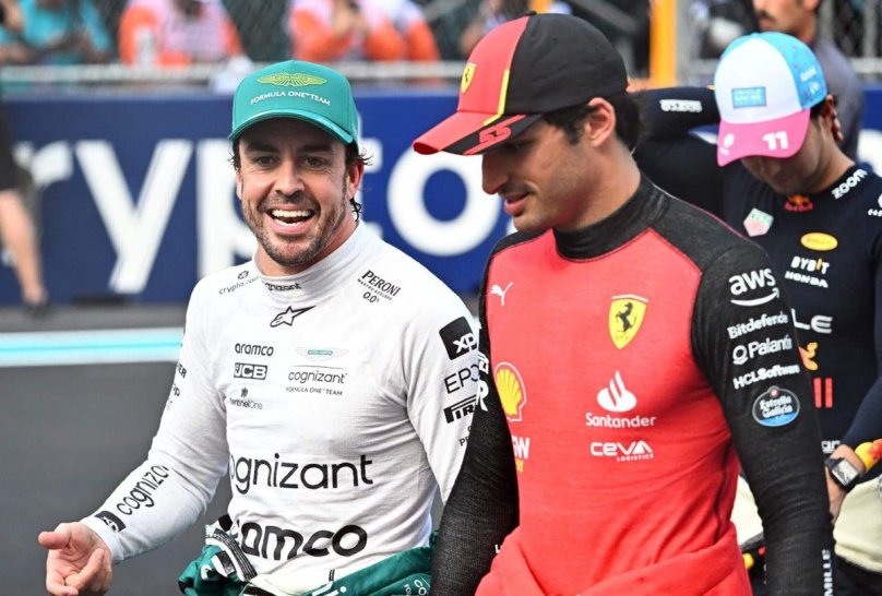 Фернандо Алонсо Астон Мартин